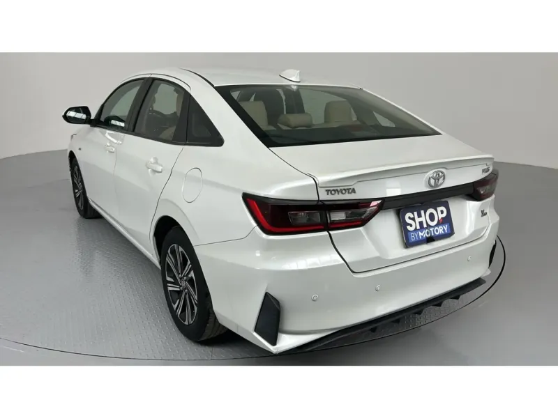 Toyota Yaris Y PLUS 2023 8