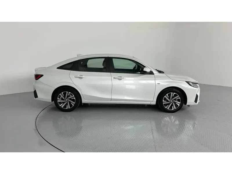 Toyota Yaris Y PLUS 2023 9