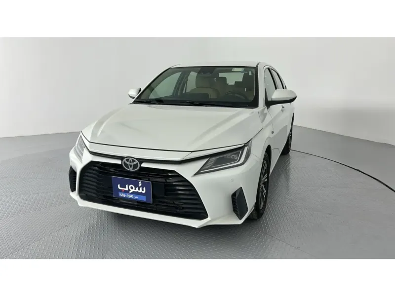 Toyota Yaris Y PLUS 2023 4