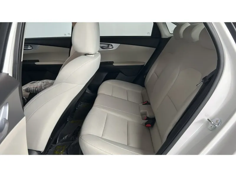 KIA Cerato L 2024 10