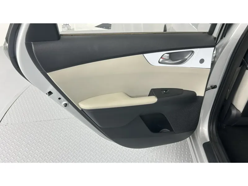 KIA Cerato L 2023 18