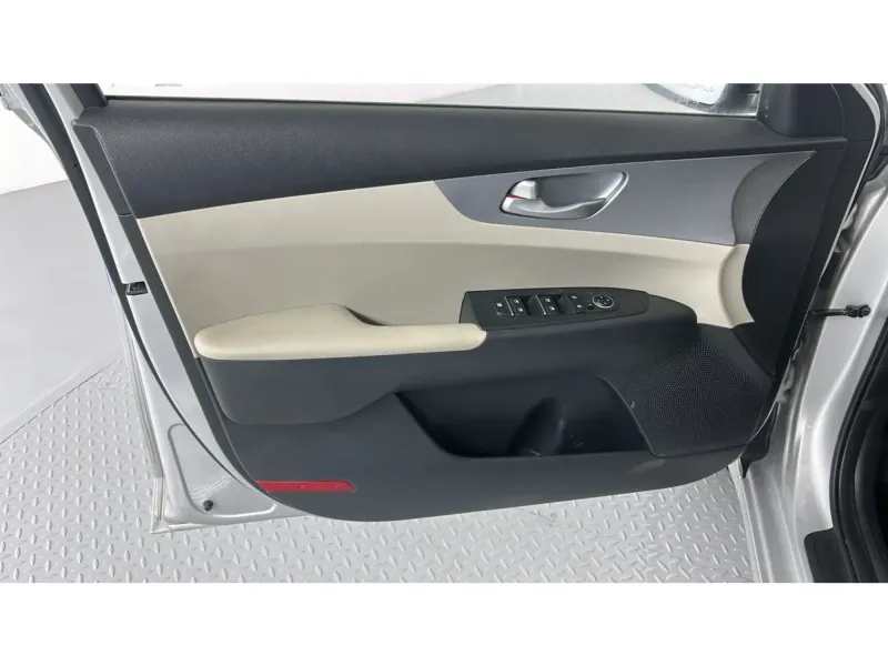 KIA Cerato L 2023 17