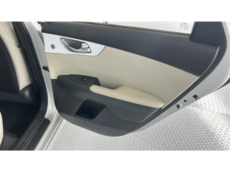 KIA Cerato L 2023 23