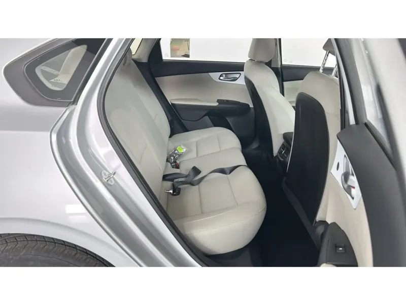 KIA Cerato L 2023 12