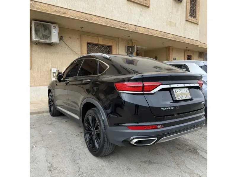 Geely Tugella 2022 4