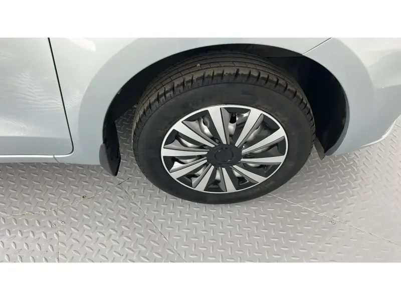Suzuki Dzire GL 2024 27