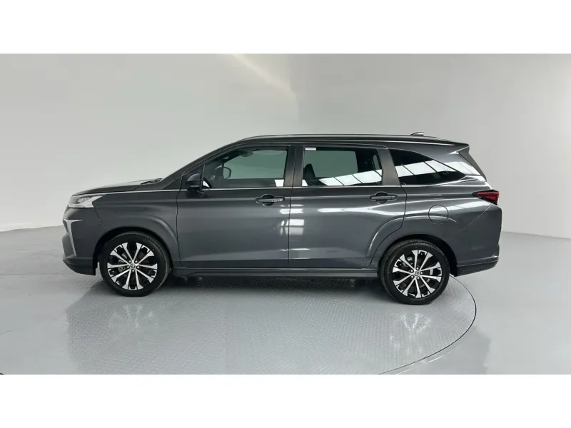 Toyota VELOZ GLX 2024 7