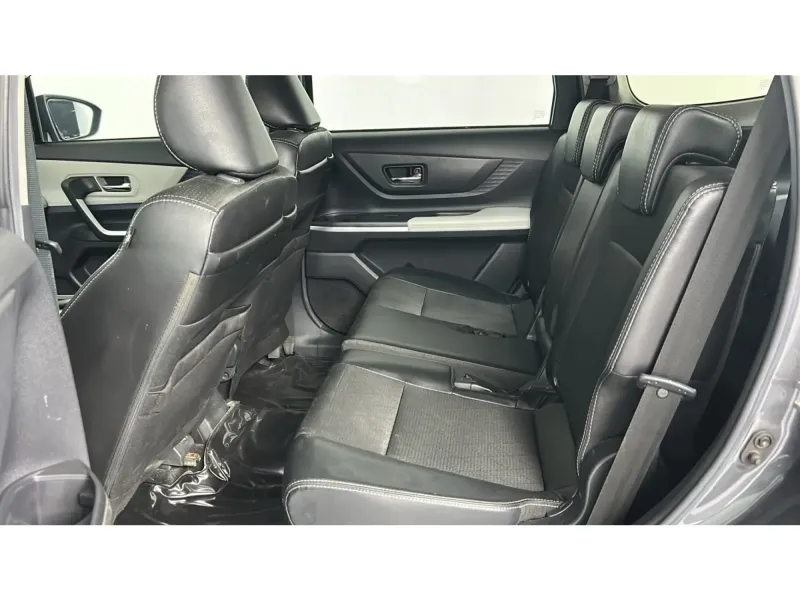 Toyota VELOZ GLX 2024 13