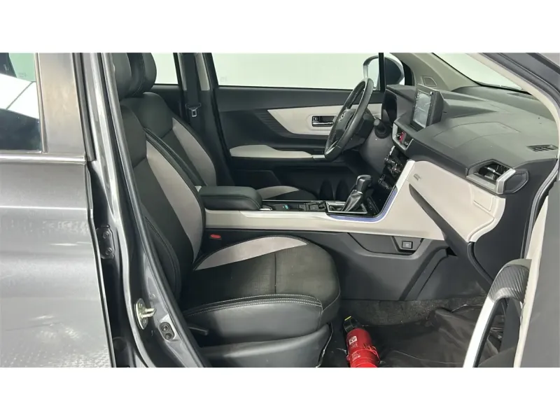 Toyota VELOZ GLX 2024 23