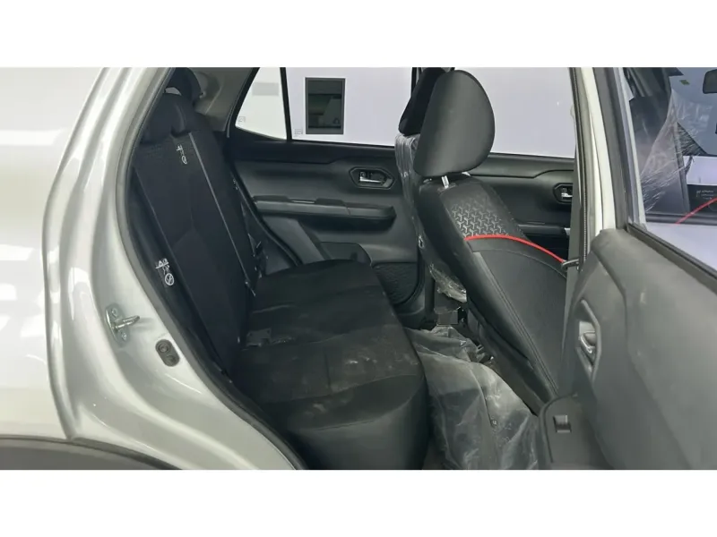 Toyota Raize XLI 2024 12