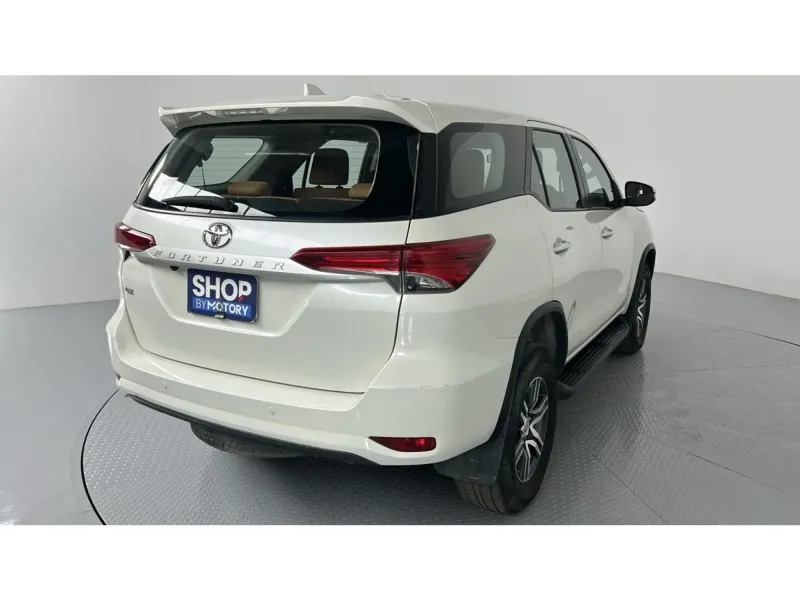 Toyota Fortuner GX2 2022 5