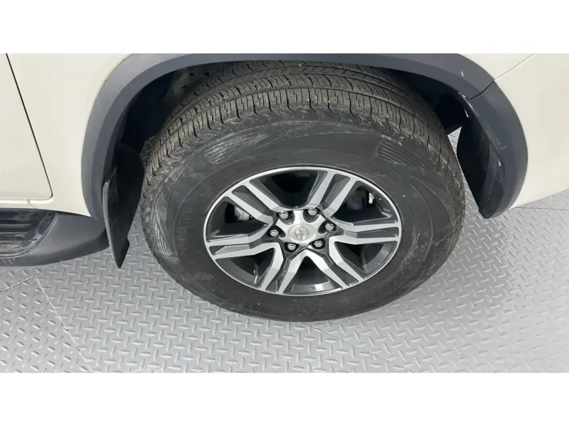 Toyota Fortuner GX2 2022 16