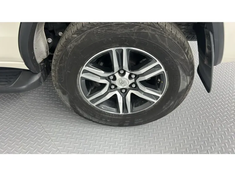 Toyota Fortuner GX2 2022 17