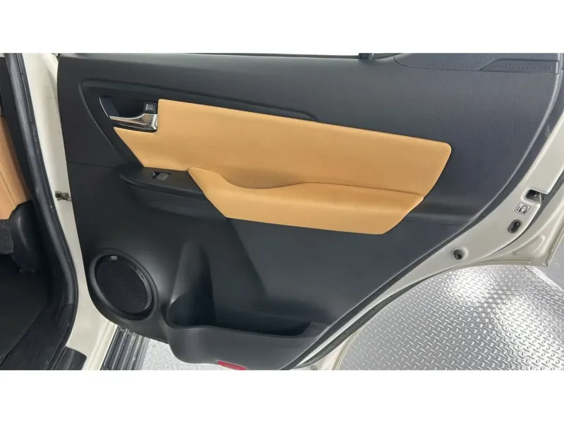 Toyota Fortuner GX2 2022 19