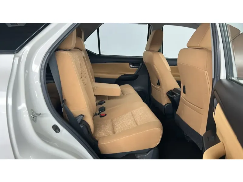 Toyota Fortuner GX2 2022 20
