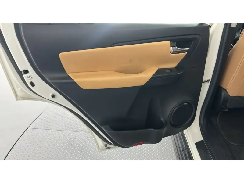 Toyota Fortuner GX2 2022 27