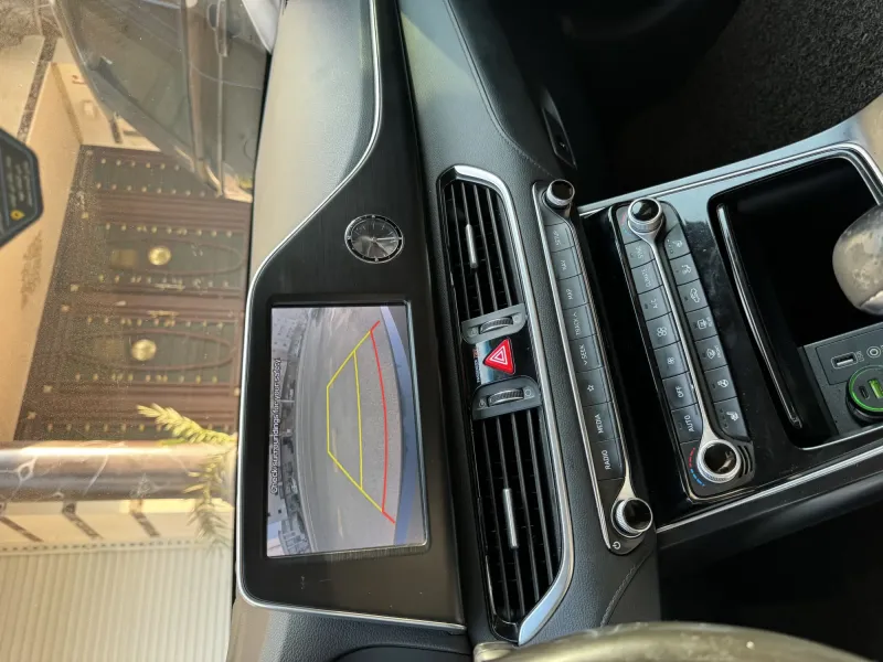 هيونداي أزيرا 2019 8