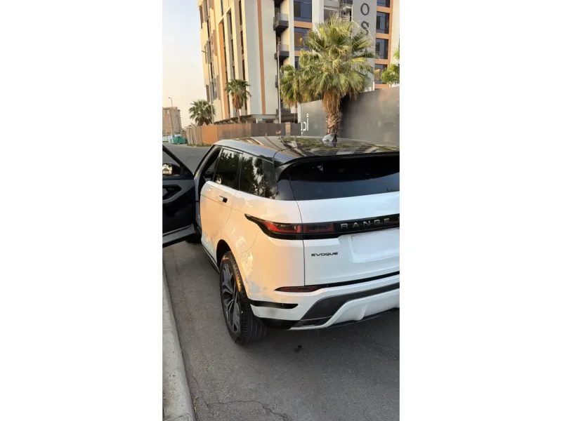 رنج روفر ايفوك 2023 5