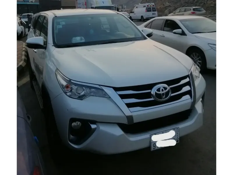 Toyota Fortuner 2020 5