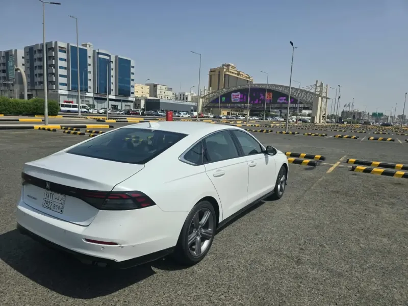 Honda Accord 2023 5