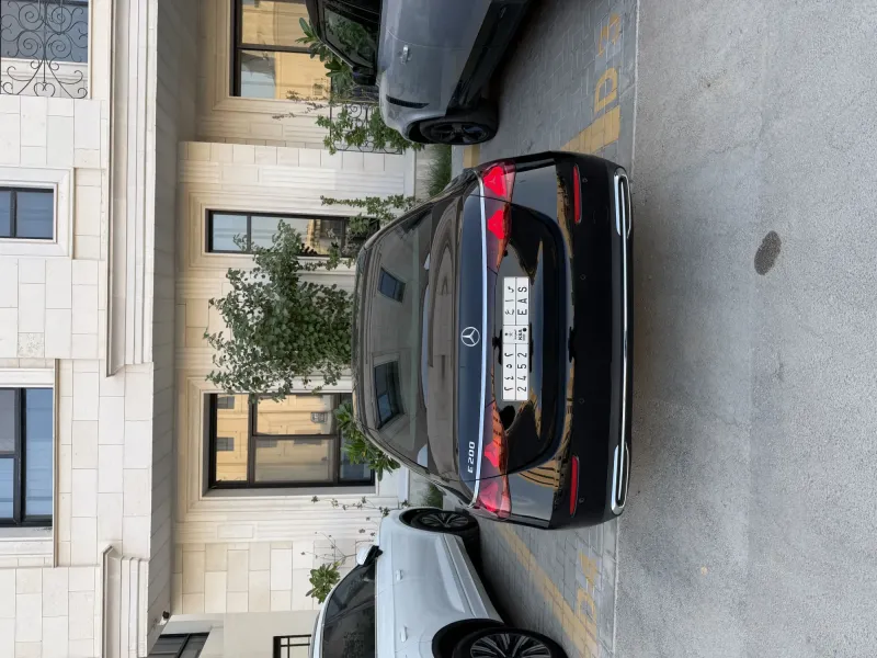 Mercedes E 2025 14