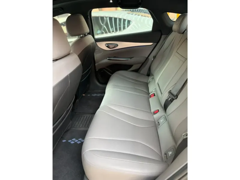 BYD S7 2025 4