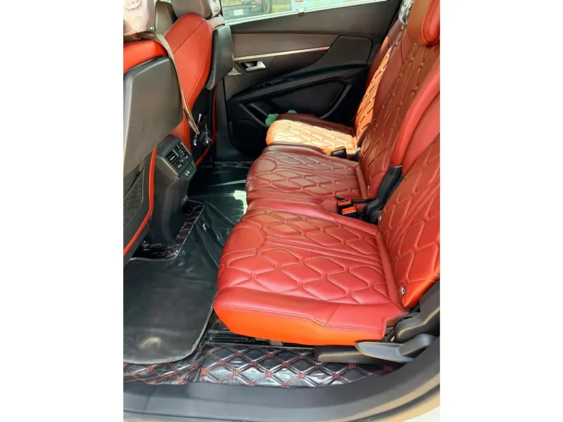 Peugeot 5008 2024 3
