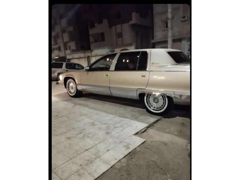 Cadillac Fleetwood 1996 7