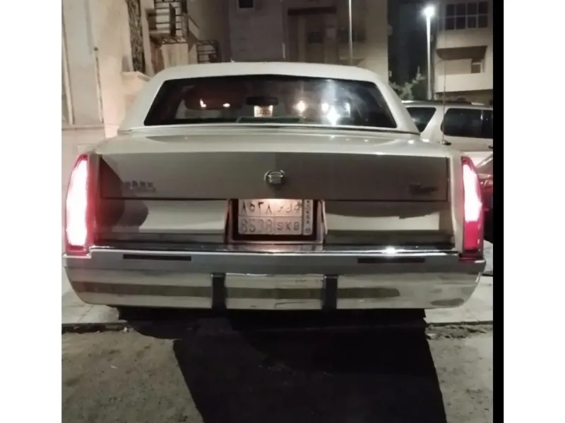 Cadillac Fleetwood 1996 2