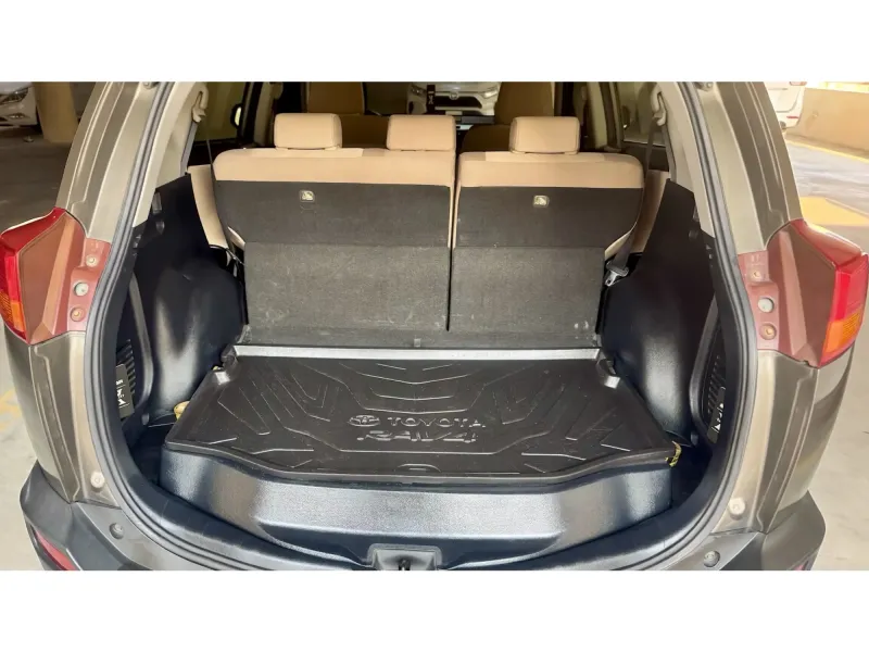 Toyota RAV4 2014 8