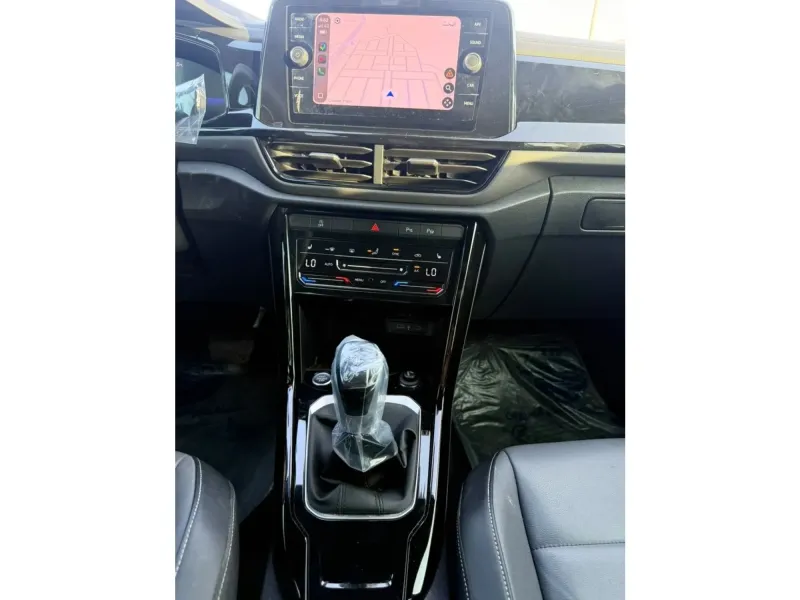 Volkswagen T-Roc 2024 17