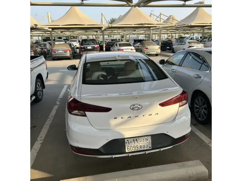 Hyundai Elantra 2019 2