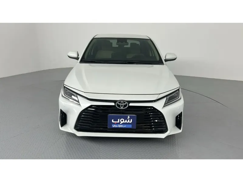 تويوتا يارس واي اكس 2024 1