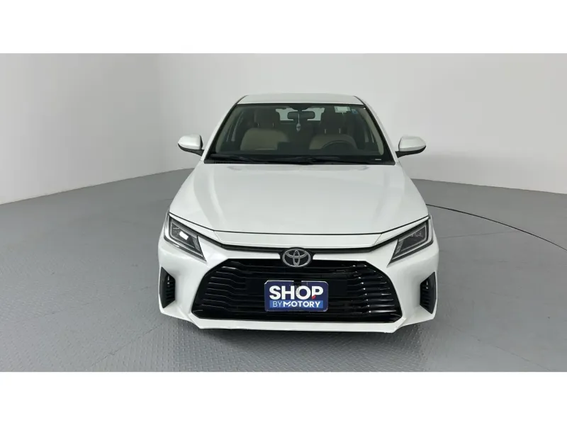 Toyota Yaris Y 2024 1