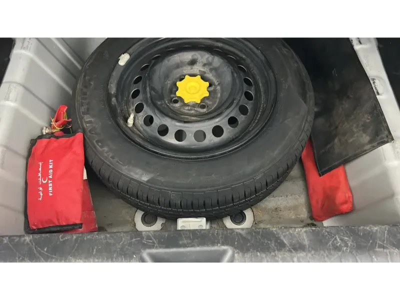Toyota Yaris Y 2024 23