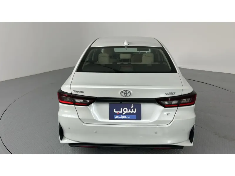 Toyota Yaris Y 2024 10