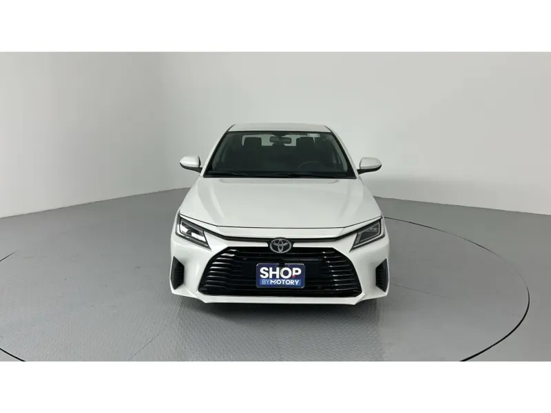 Toyota Yaris Y 2024 1