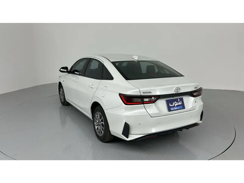 Toyota Yaris Y 2024 7