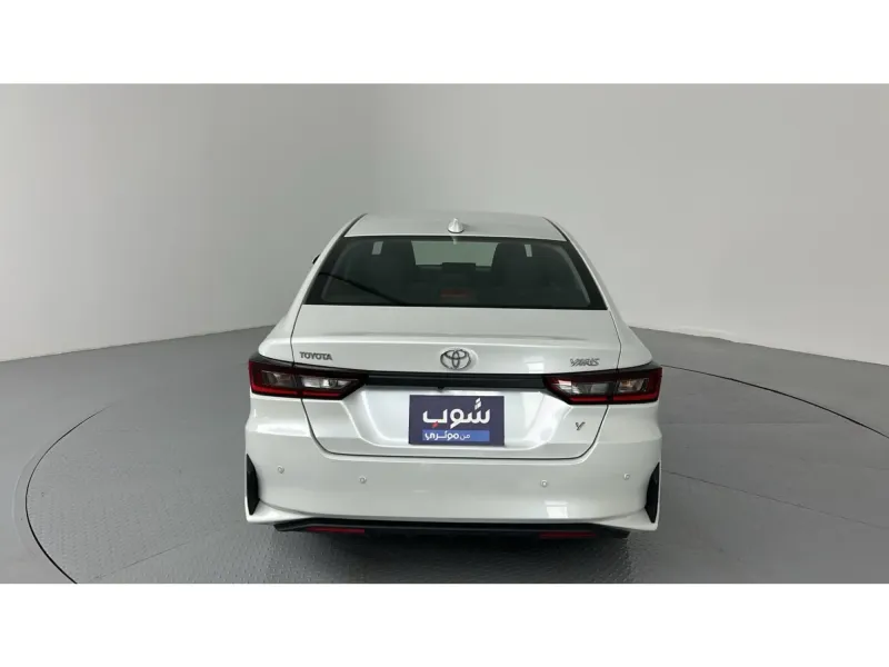 Toyota Yaris Y 2024 6