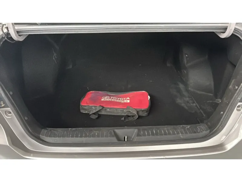 Toyota Yaris Y 2024 25
