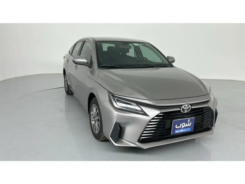 Toyota Yaris Y 2024 4