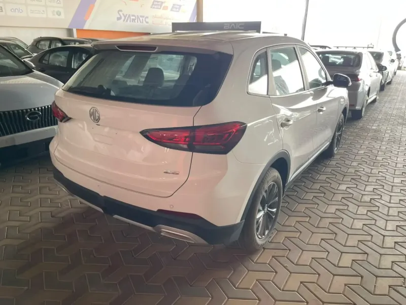 MG ZS 2025 3