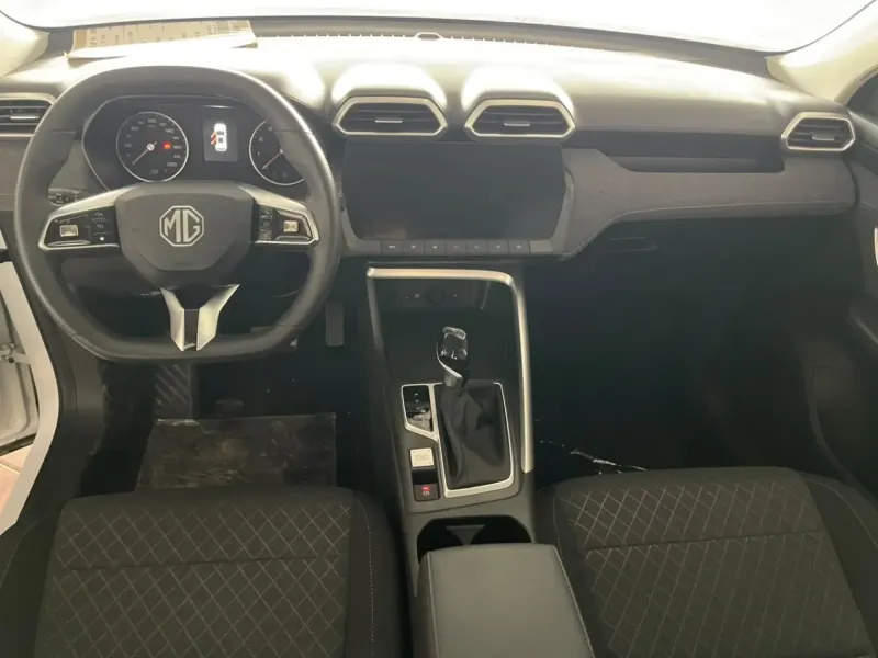 MG ZS 2025 8
