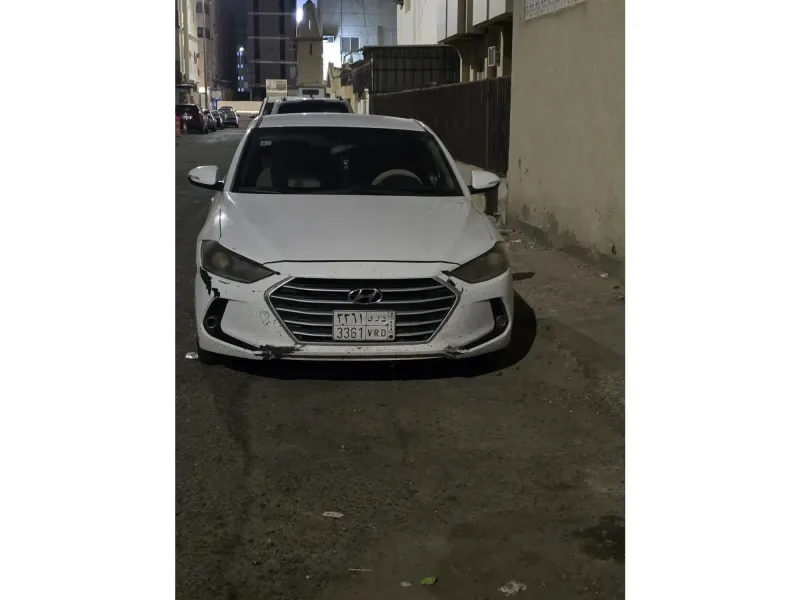 Hyundai Elantra 2018 1