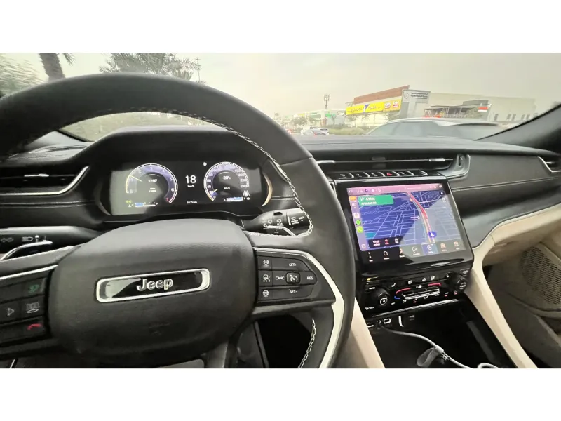 2025 Jeep Grand Cherokee Limited 3.6L V6 | Single Owner 8