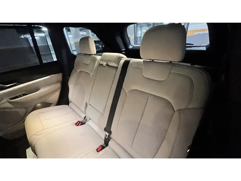 2025 Jeep Grand Cherokee Limited 3.6L V6 | Single Owner 10