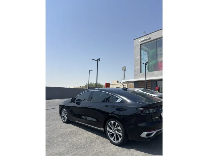 Ford Taurus 2025 3