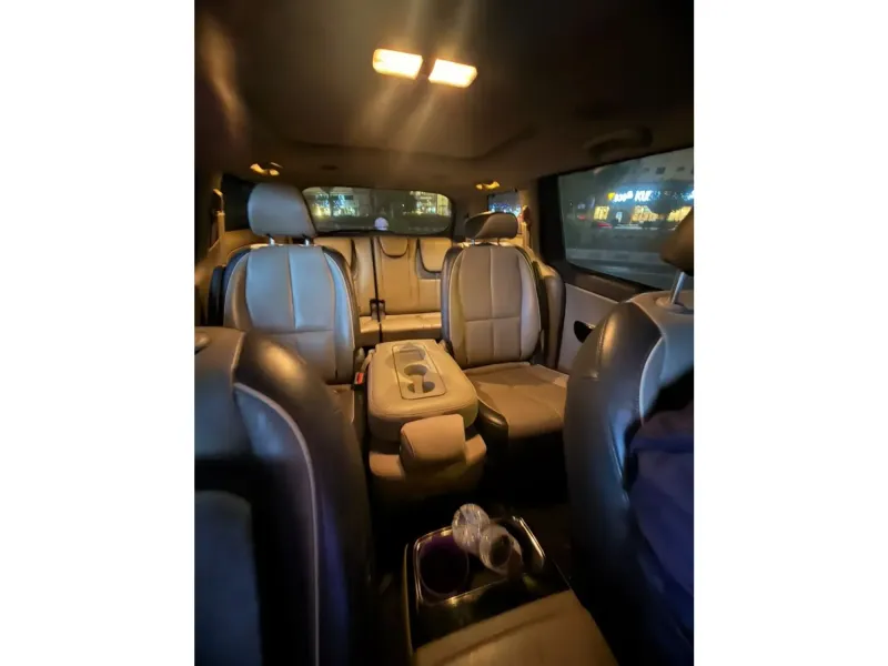 KIA Carnival 2017 5