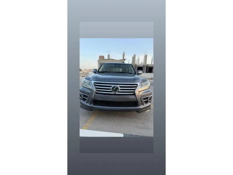 Lexus LX 2014 13