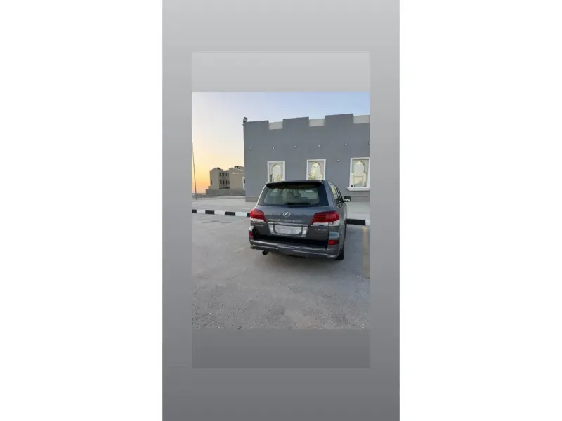 Lexus LX 2014 12